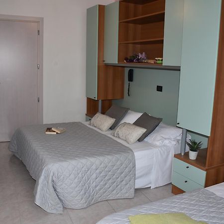 Hotel Gambrinus Rimini Eksteriør bilde