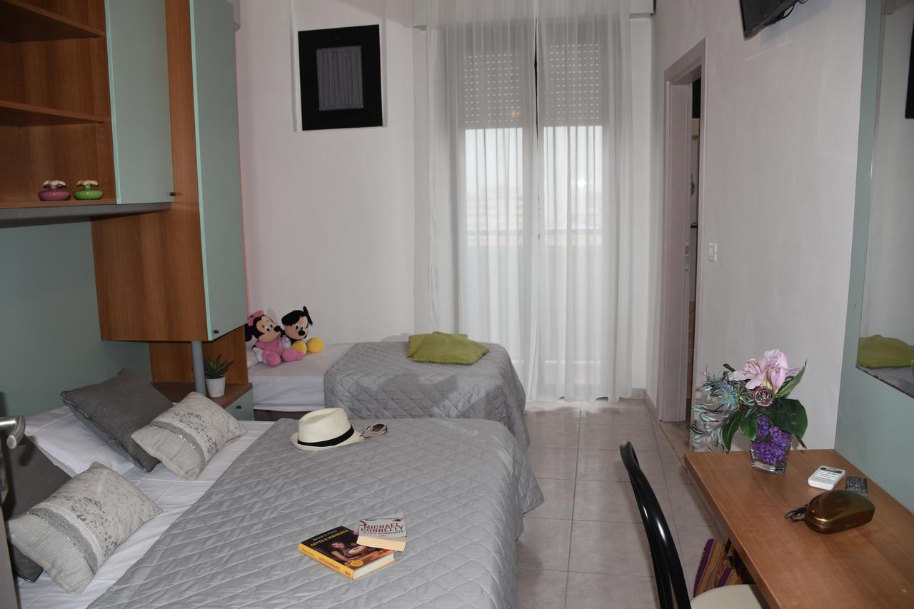 Hotel Gambrinus Rimini Eksteriør bilde